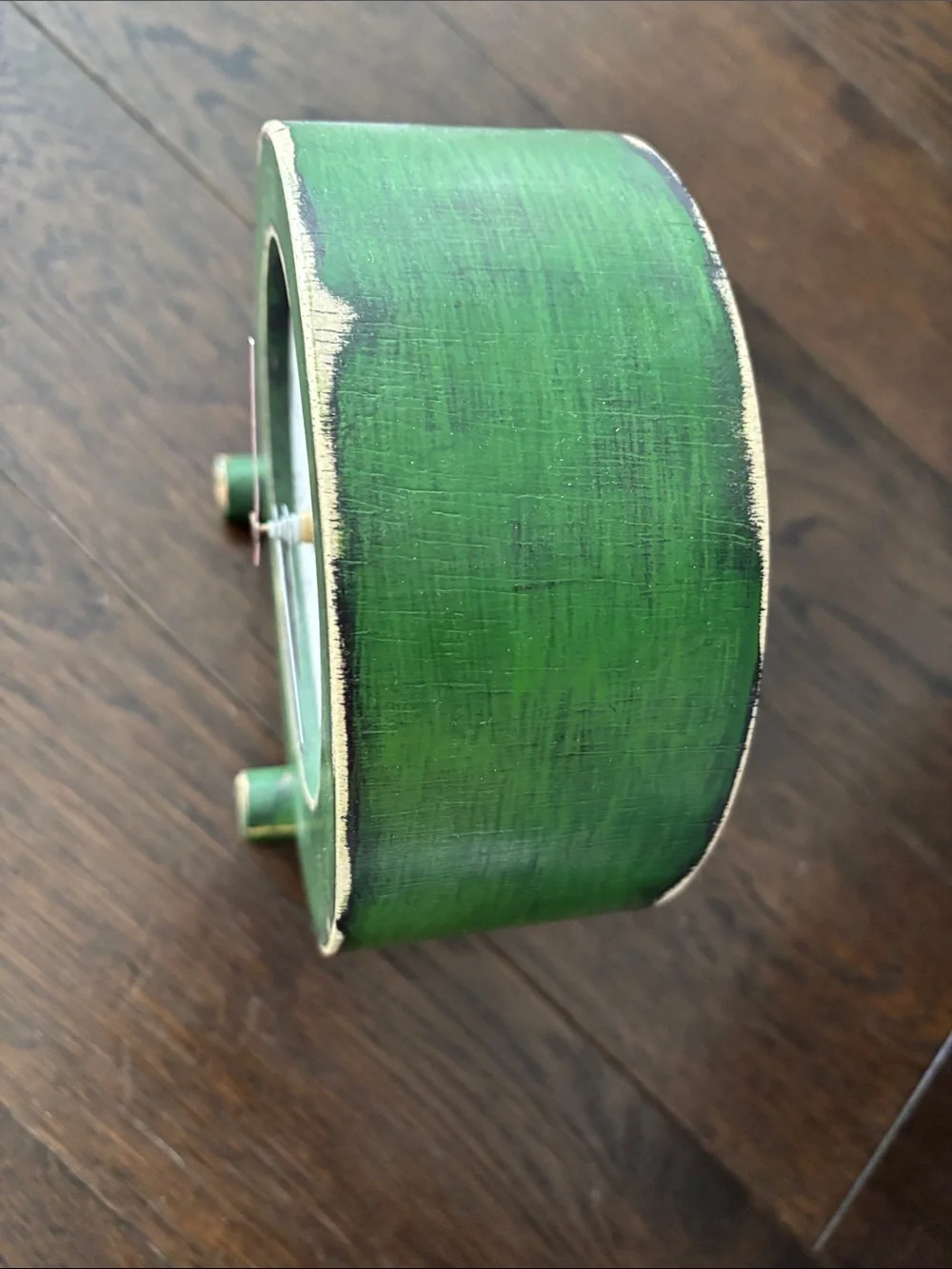 Vintage-Style Green Table Clock – Home Wall Decor